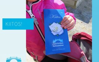 Kuva kiitossuklaasta ja kiitos-teksti