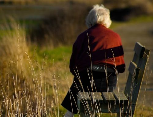 Ikääntyneiden surun ja tuen erityispiirteet